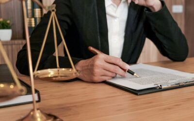 Cuando necesitas un abogado mercantil: casos comunes en PYMEs españolas