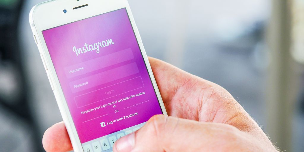 Se puede vender en Instagram sin ser autónomo: ¿Es legal en España?