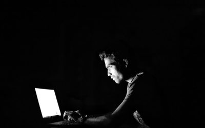 hacker en la oscuridad