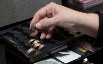 Que hago si el otro heredero ha sacado dinero de las cuentas antes de dictar la herencia: pasos a seguir